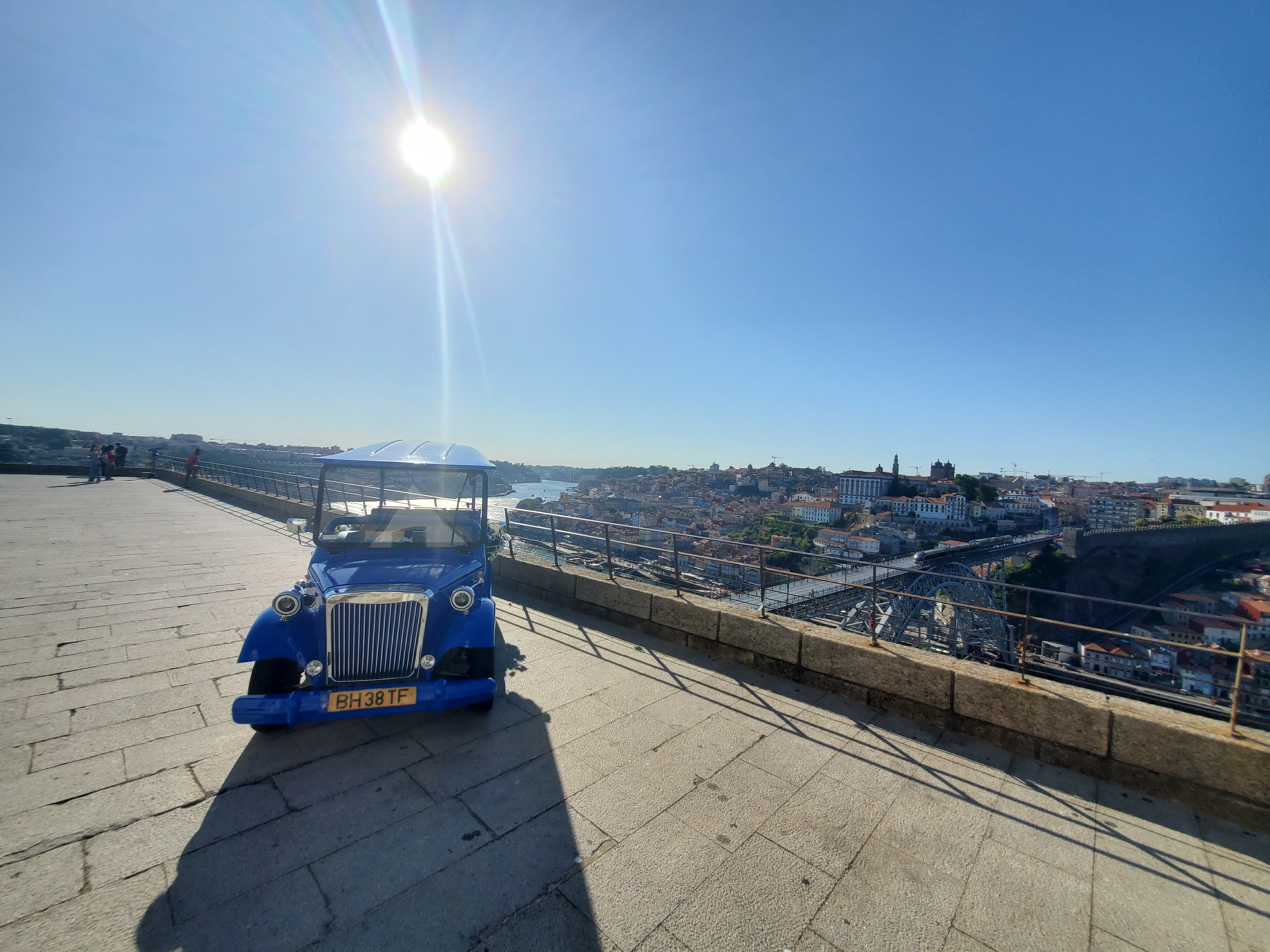 Porto Tour with Wine-Paired Lunch, TukTuk & Boat Ride